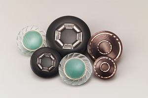 会社の周年記念品として人気のアイテム