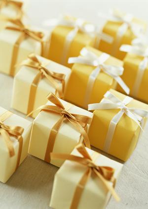 スタンドポップの製作は販促モアに依頼